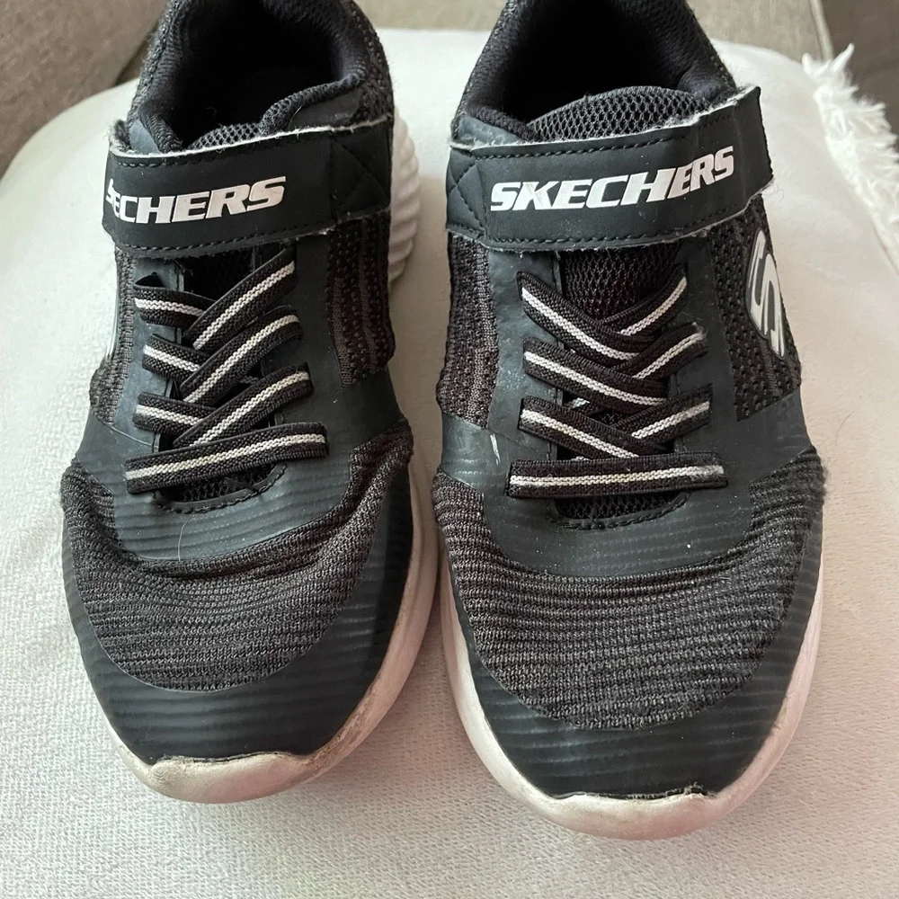 Skechers girls Kids 4 Bounder black mesh upper Running walking School Sneakers